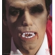 Vampīra zobi Helovīniem