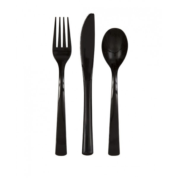 Galda piederumi melni, 18 gab. plastmasas.(6 dakšas, 6 karotes, 6 naži) 
